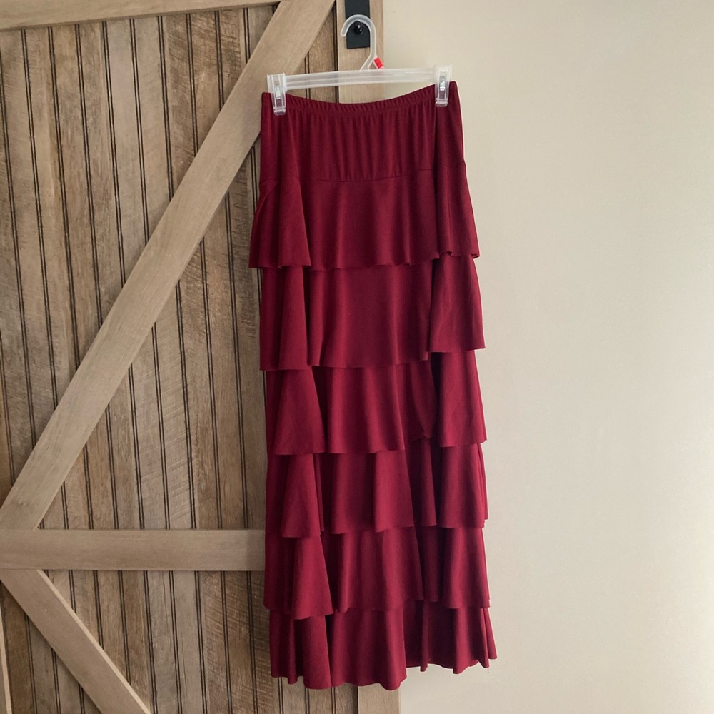 Ruffled skirt